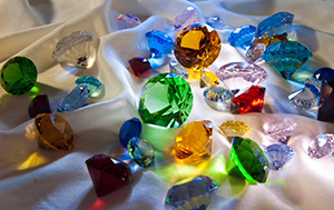 Mitől színesek a színes gyémántok?