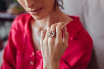 A gyémántygűrű üzenete