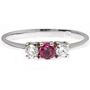 Rubin köves, briliáns fehérarany gyűrű