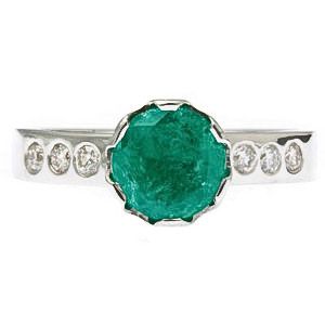 Smaragd köves fehérarany gyémánt gyűrű