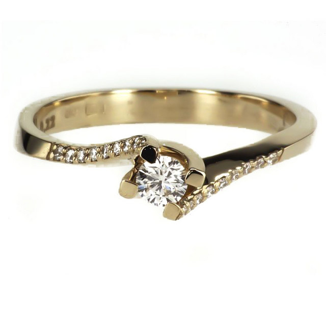 sárga arany eljegyzési gyűrű , csavart mintával, gyémánt kővel