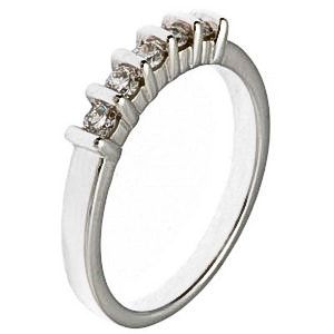 Vintage stílusú gyémántgyűrű, fehér aranyból