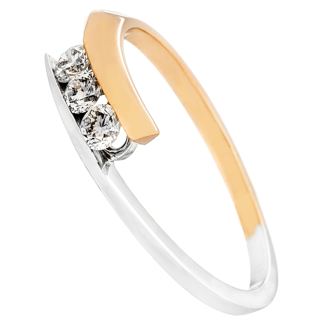 rose és arany színű gyémánt gyűrű