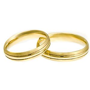 Különleges, sárga arany eljegyzési gyűrű pár