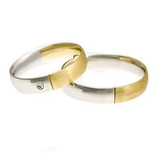 Modern eljegyzési gyűrűk pároknak 