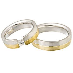 Exkluzív jegygyűrű 0,20ct-os gyémánt kővel