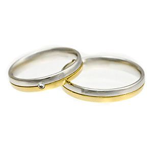 Sárga és fehérarany karika gyűrű pár, gyémánttal